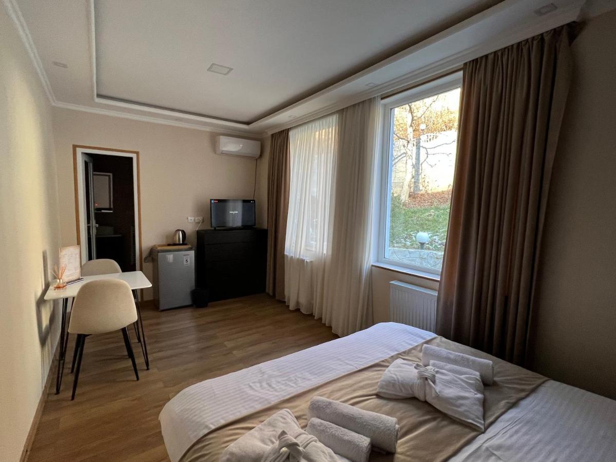Serenity Likani Villa Hotel Боржоми Экстерьер фото
